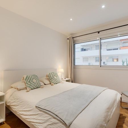 Newly Renovated Charming Downtown Apartment Antibes Bagian luar foto